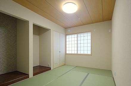 畳の香りに癒される独立和室